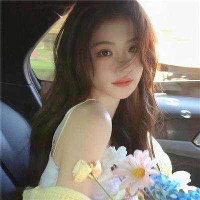 战火下的小花